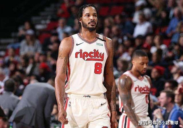  门兴格拉德巴赫逆风翻盘，绝杀奥格斯堡  