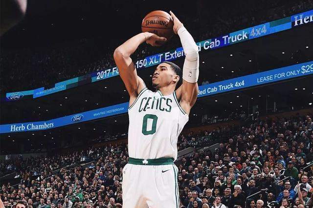  塔图姆全面发挥凯尔特人双杀热火扩大领先优势